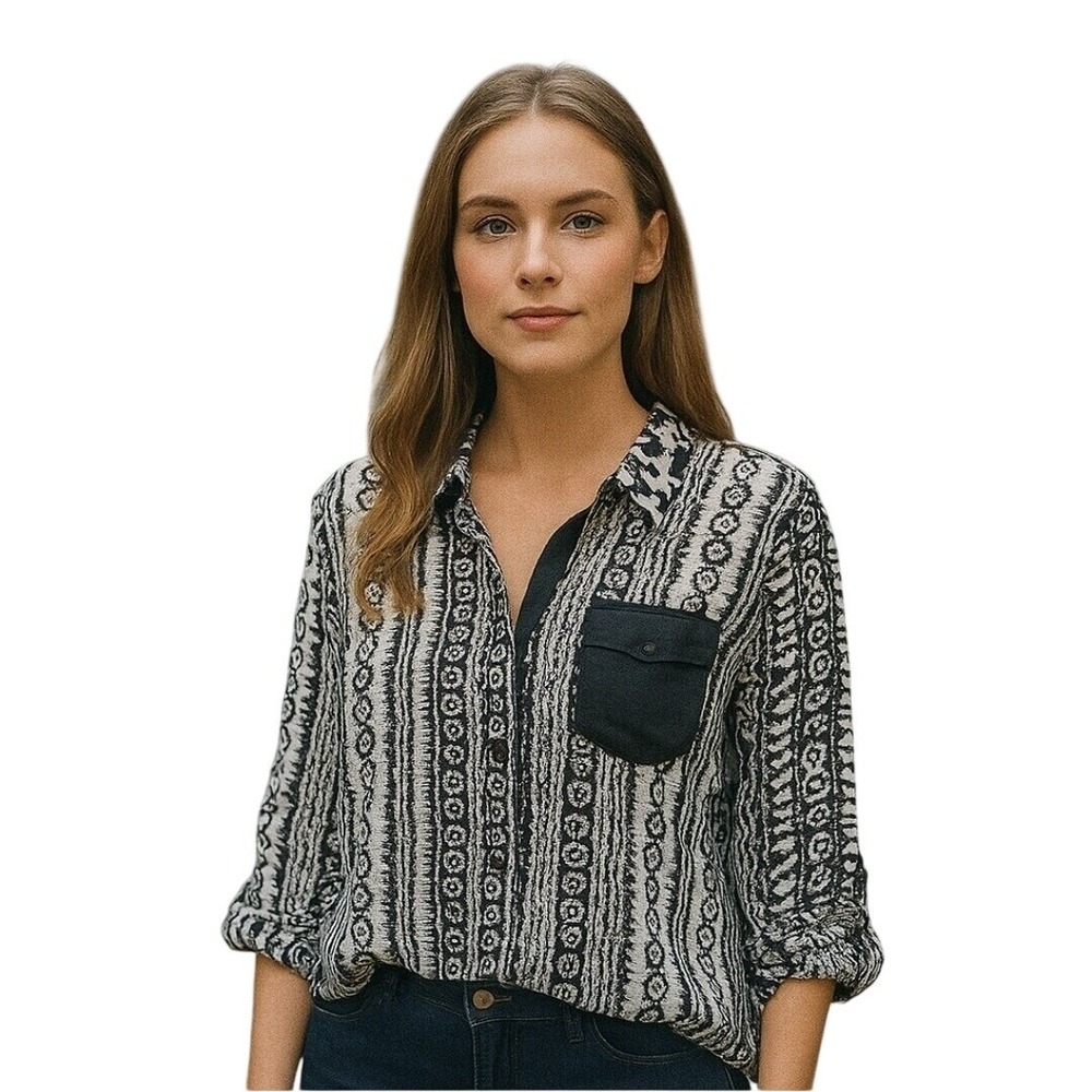 Lucy Diamonds Boho Chic Printed Blouse with Keyhole Back‎ Detail Plus 1X Nwot